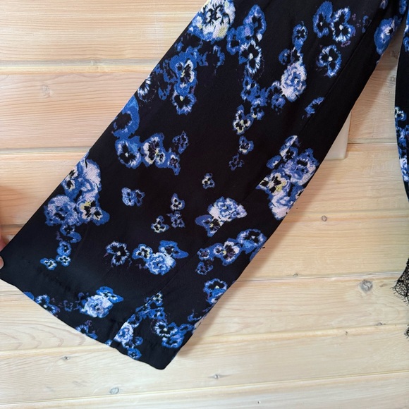 Free People Intimately Black Blue Floral Lace Bodysuit XS | Wide Sleeve Boho - Picture 4 of 5
